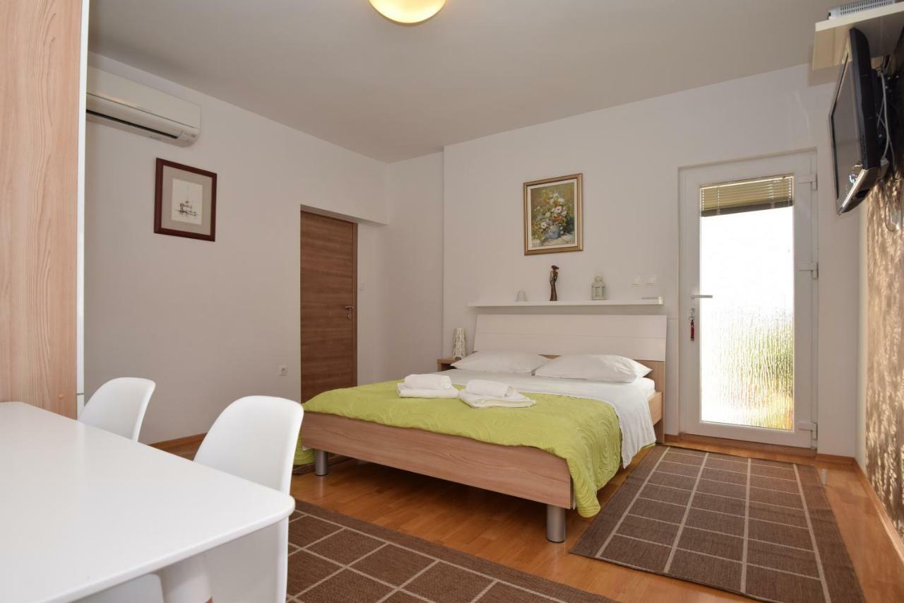 Apartment Smokrovic Starigrad Paklenica Εξωτερικό φωτογραφία